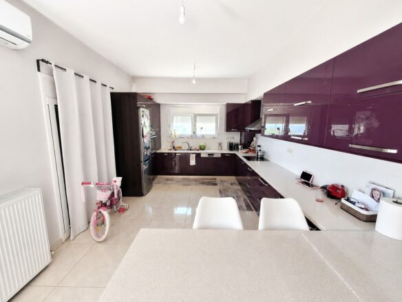 Large 3-level Seaview Property With 3 Independent Apartments – Achlia, Ierapetra