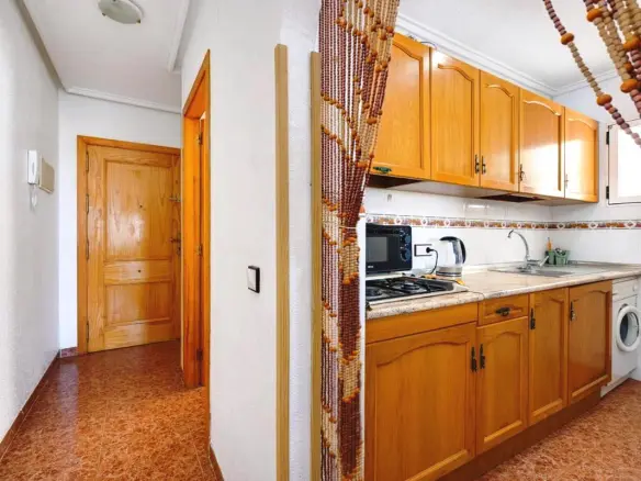 Apartment Of 65 M² With Features In Torrevieja, Spain