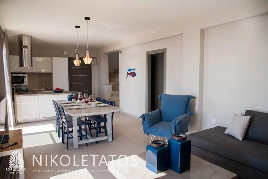Villa Of 120 M² With Sea View In Trapezaki, Greece