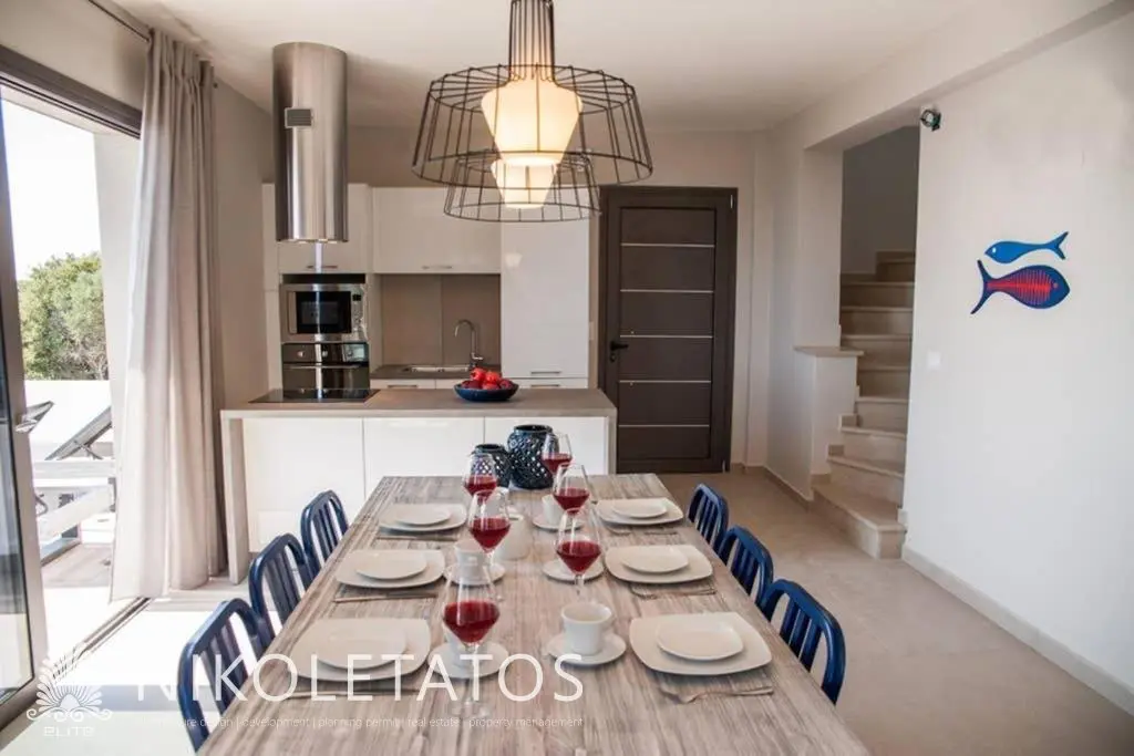 Villa Of 120 M² With Sea View In Trapezaki, Greece