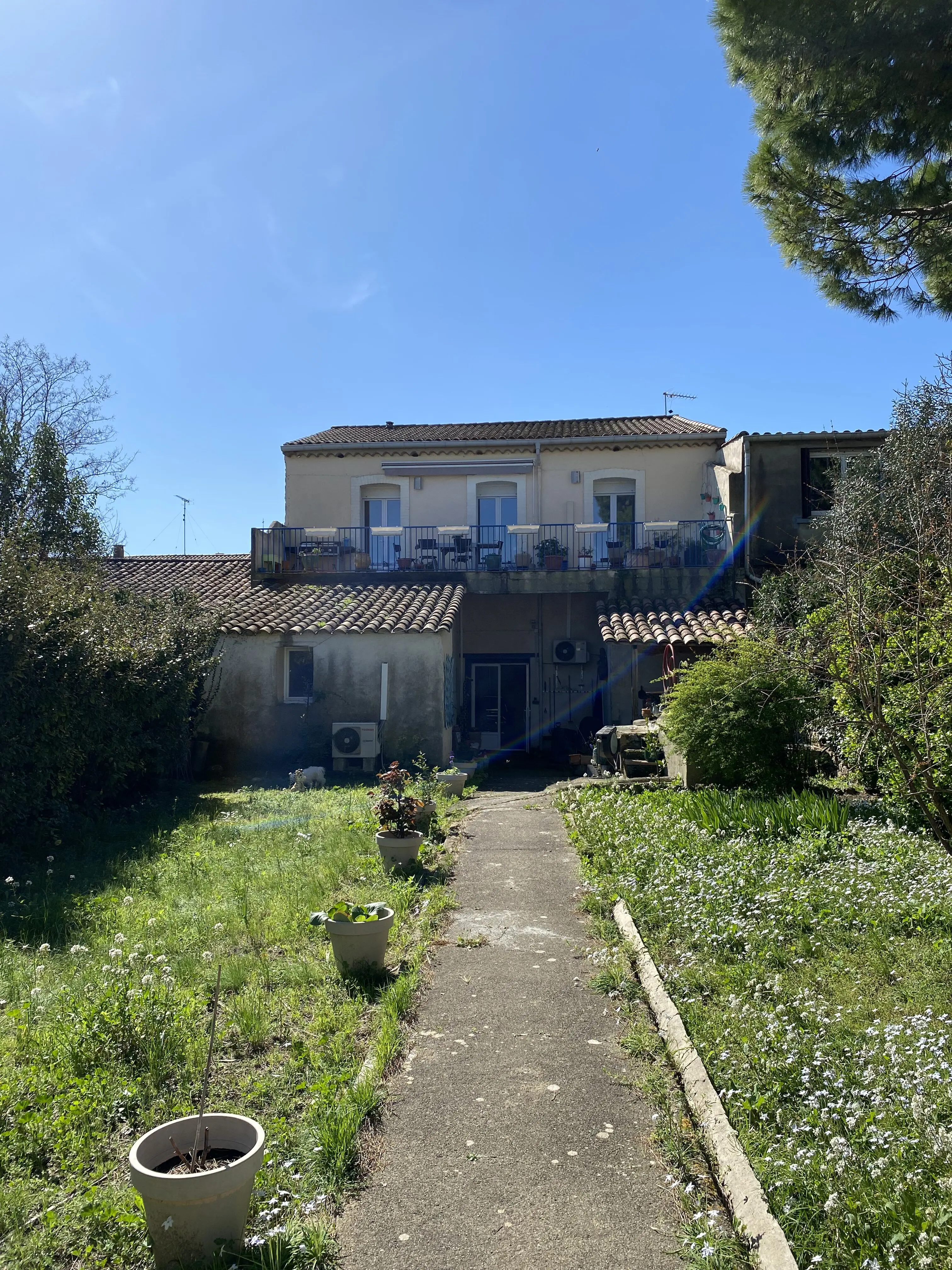 House Of 265 M² In Saint Genies De Fontedit