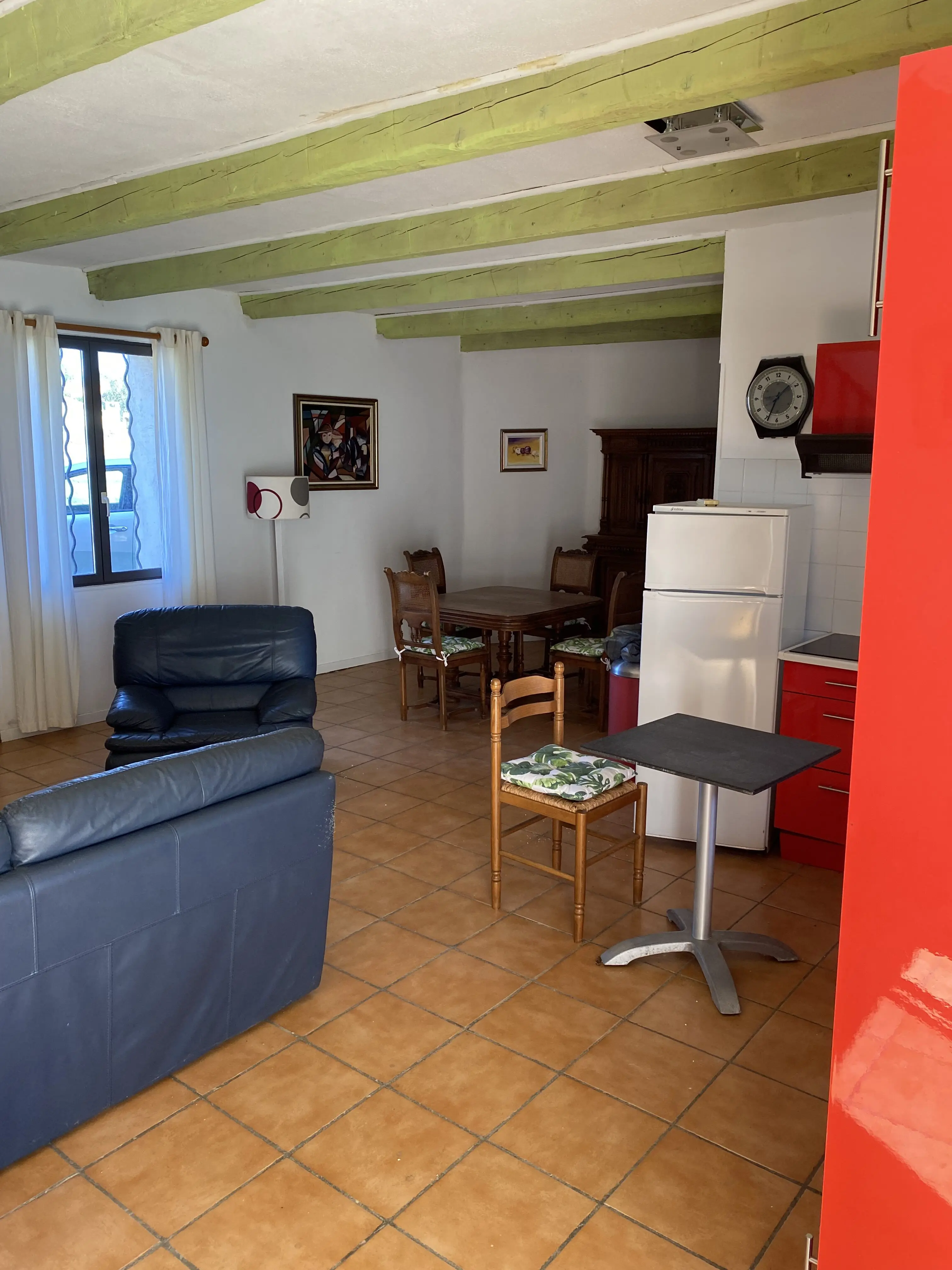 House Of 265 M² In Saint Genies De Fontedit
