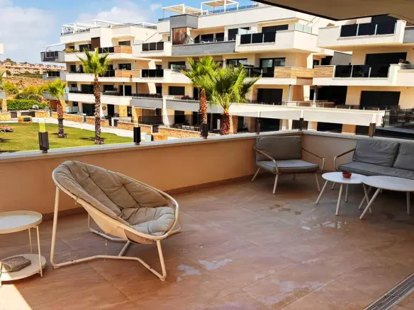 Apartment Of 75 M² In Torrevieja, Spain