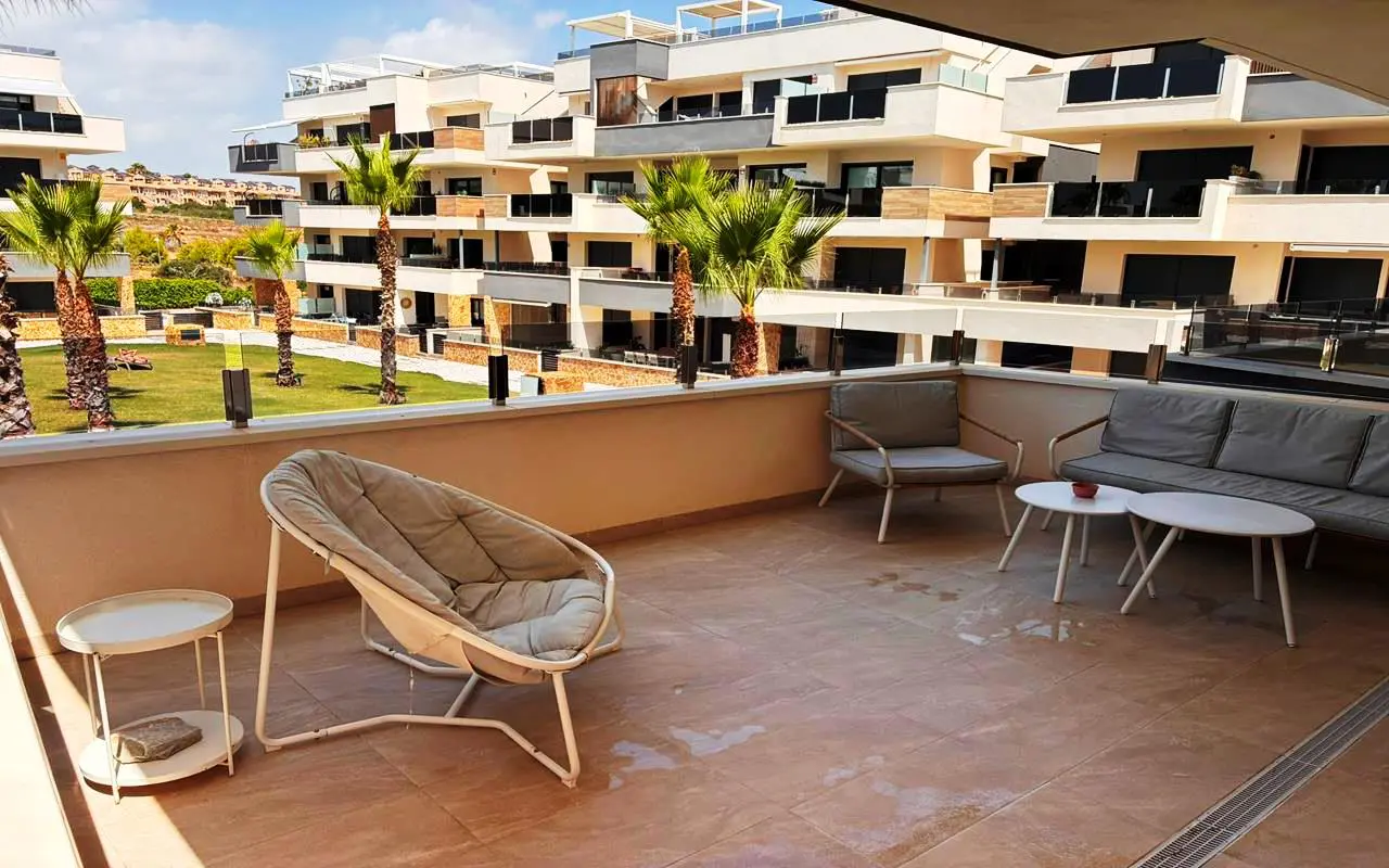 Apartment Of 75 M² In Torrevieja, Spain