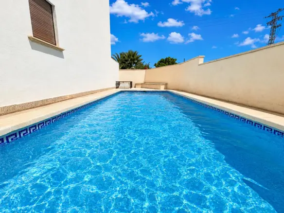 Bungalow Of 70 M² With In Daya Nueva, Spain