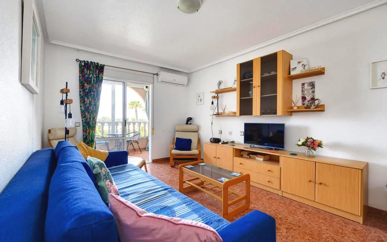 Apartment Of 65 M² With Features In Torrevieja, Spain
