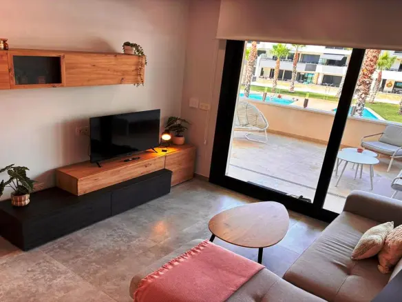 Apartment Of 75 M² In Torrevieja, Spain
