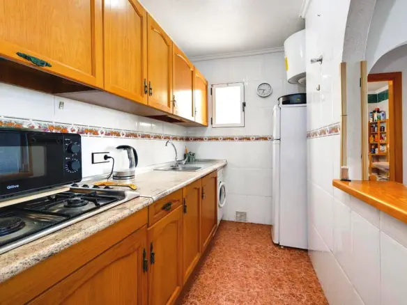 Apartment Of 65 M² With Features In Torrevieja, Spain