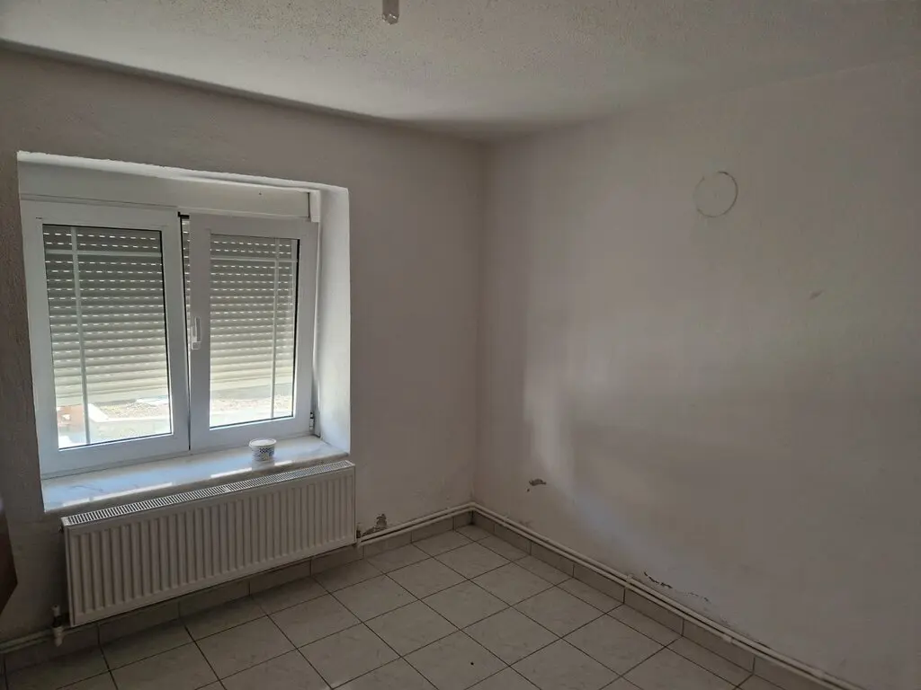 Building Of 168 M² In North Greece