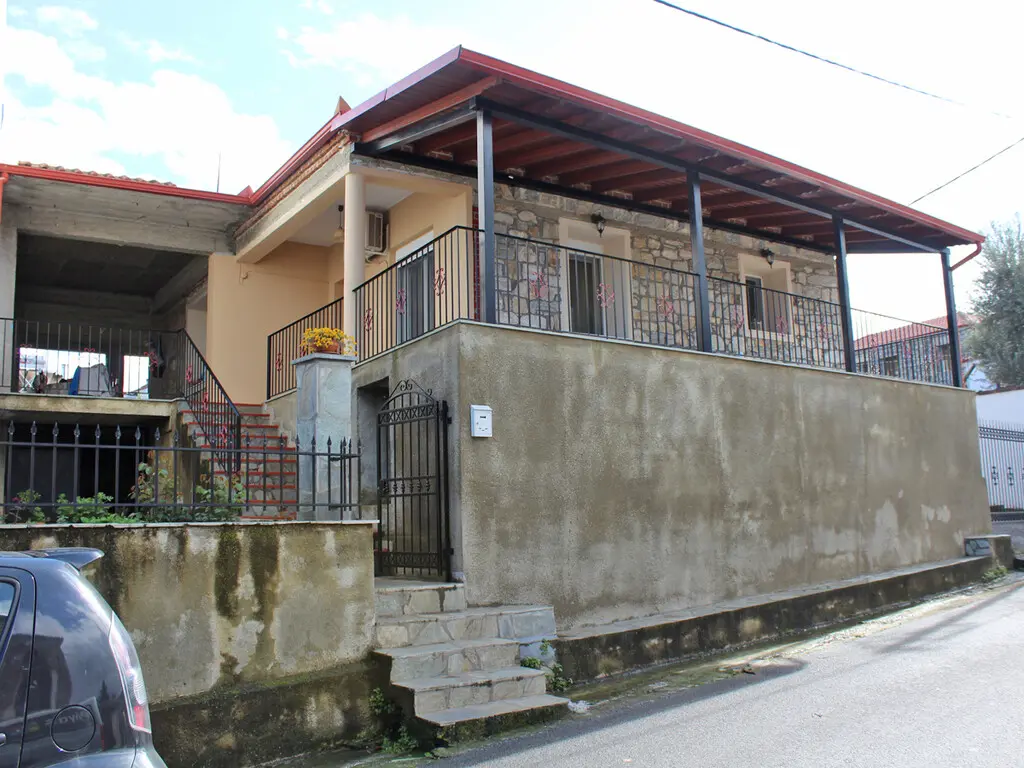 Detached House Of 105 M² In Central Greece