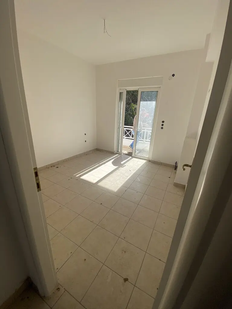 Maisonette Of 198 M² In Peloponnese