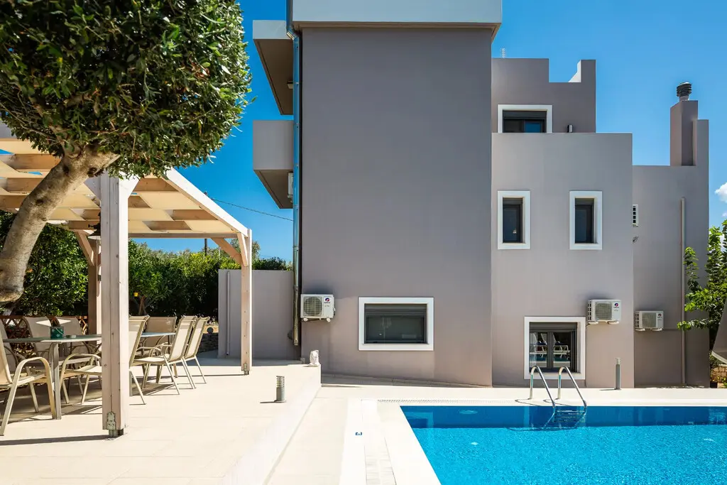 Villa Of 270 M² In Crete