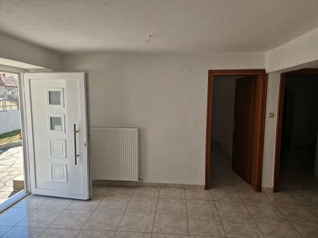Building Of 168 M² In North Greece