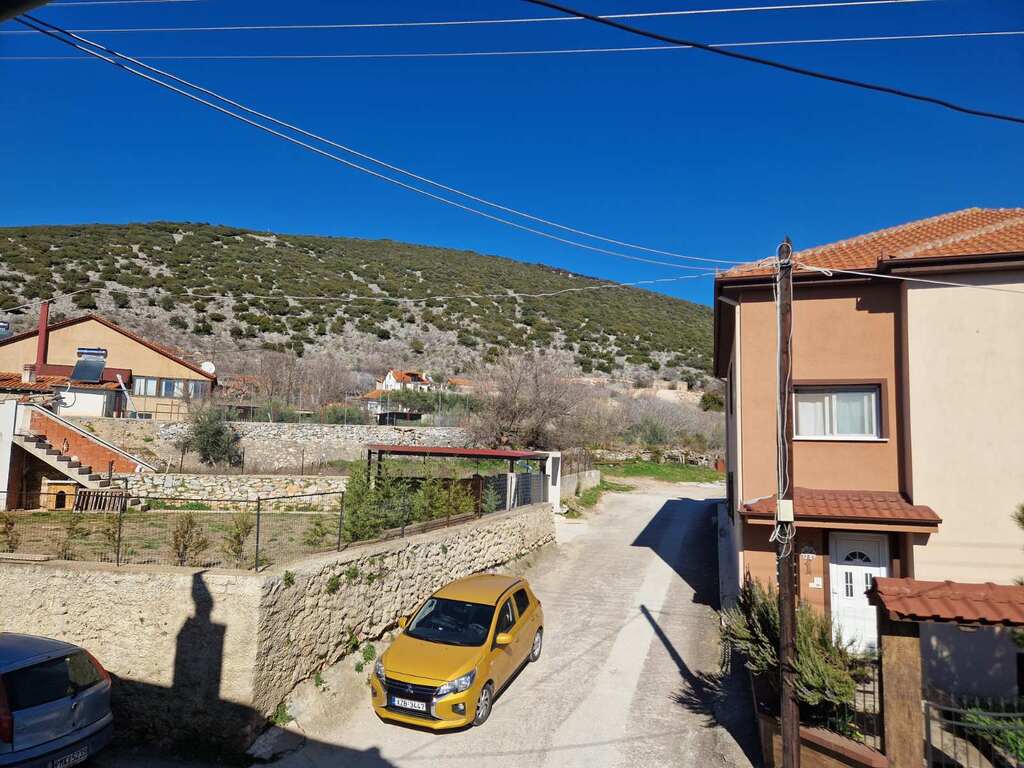 Building Of 168 M² In North Greece