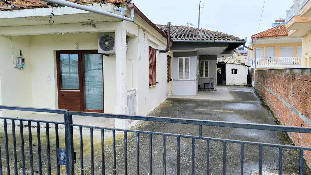 Detached House Of 70 M² In Olympic Coast