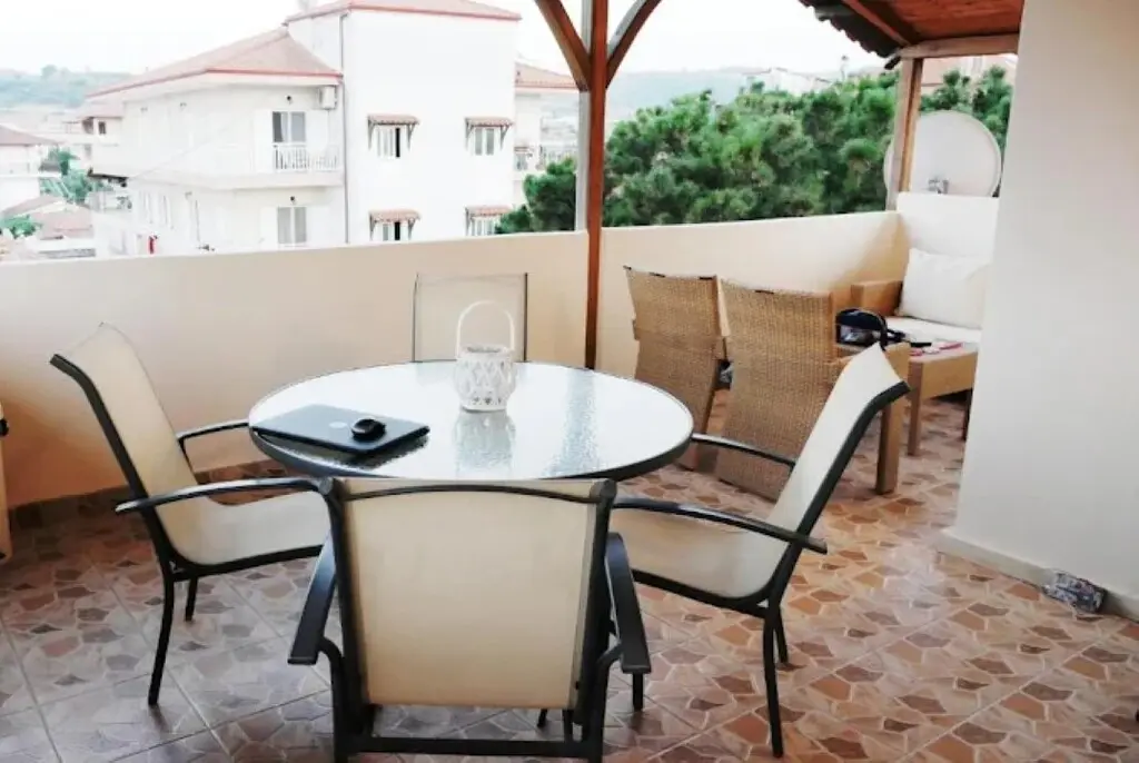 Business Of 300 M² In Athos, Chalkidiki
