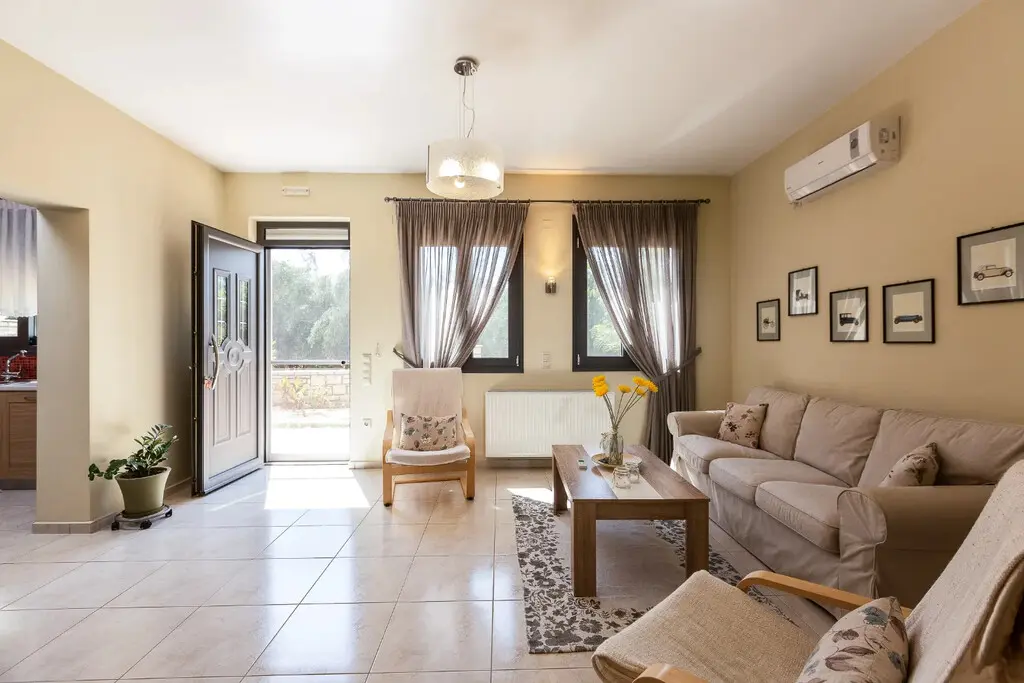 Villa Of 270 M² In Crete