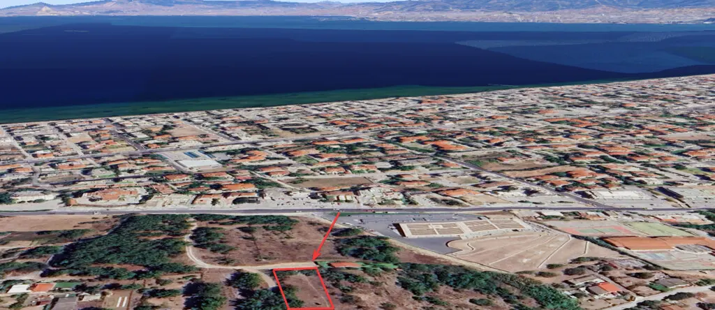 Land Of 1240 M² In Thessaloniki