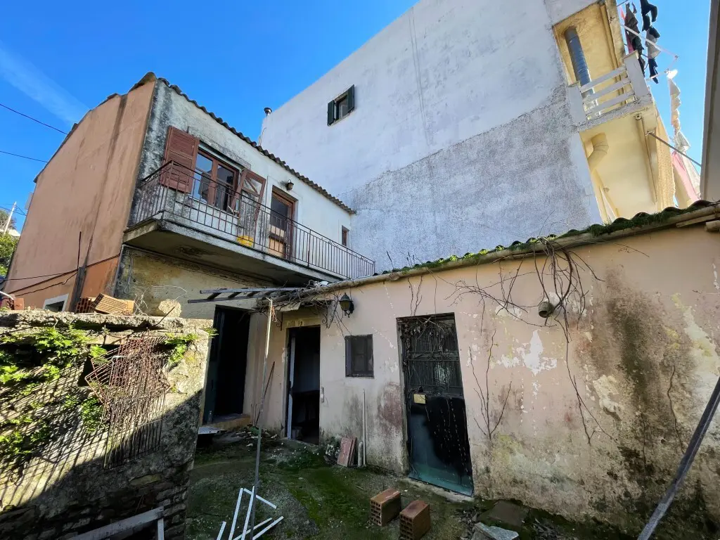 Detached House Of 95 M² In Corfu