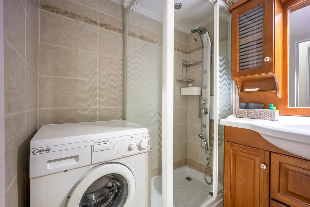 Flat Of 100 M² In Athens