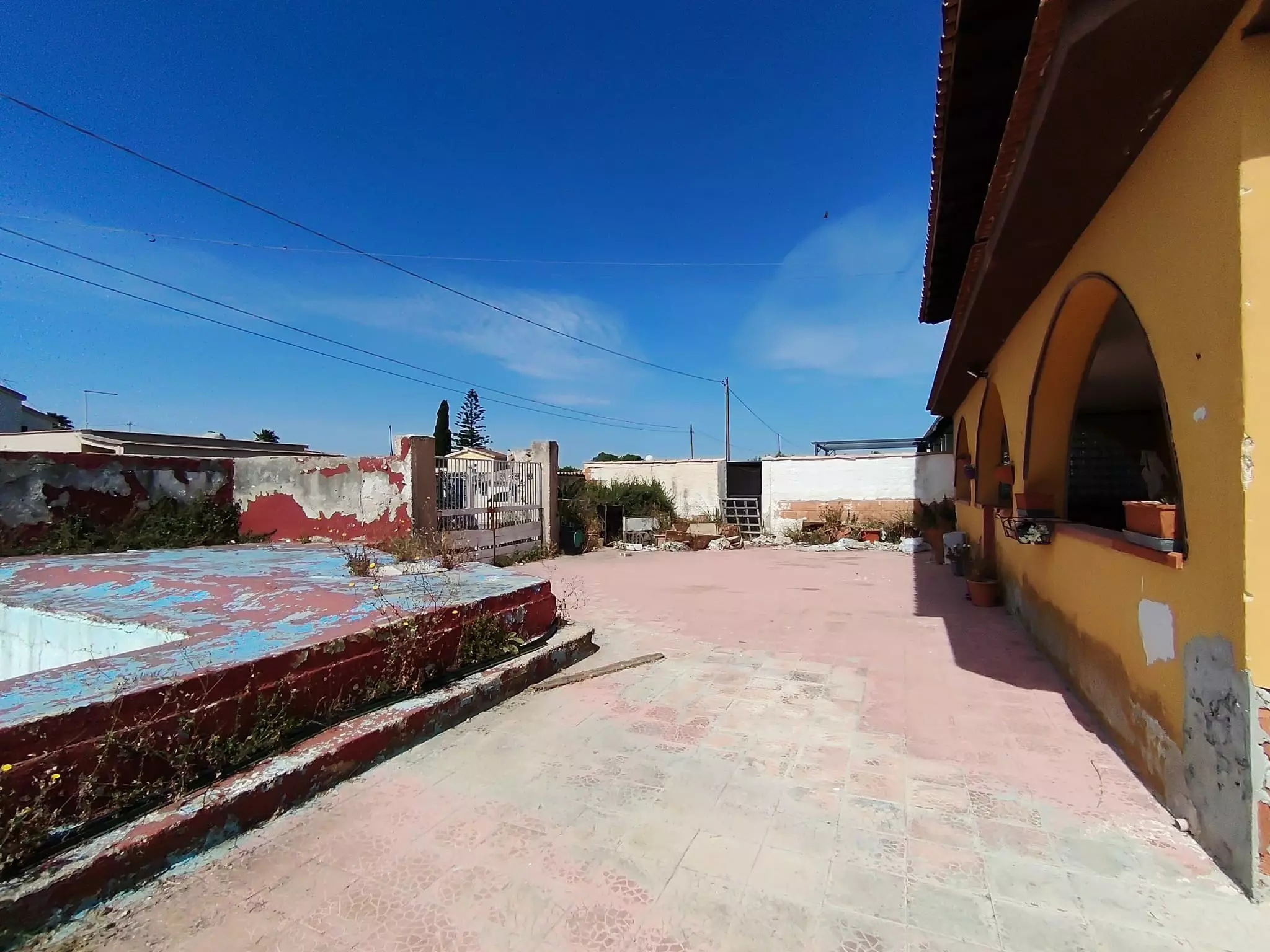 Apartment Of 120 M² With Balcony In Fanusa