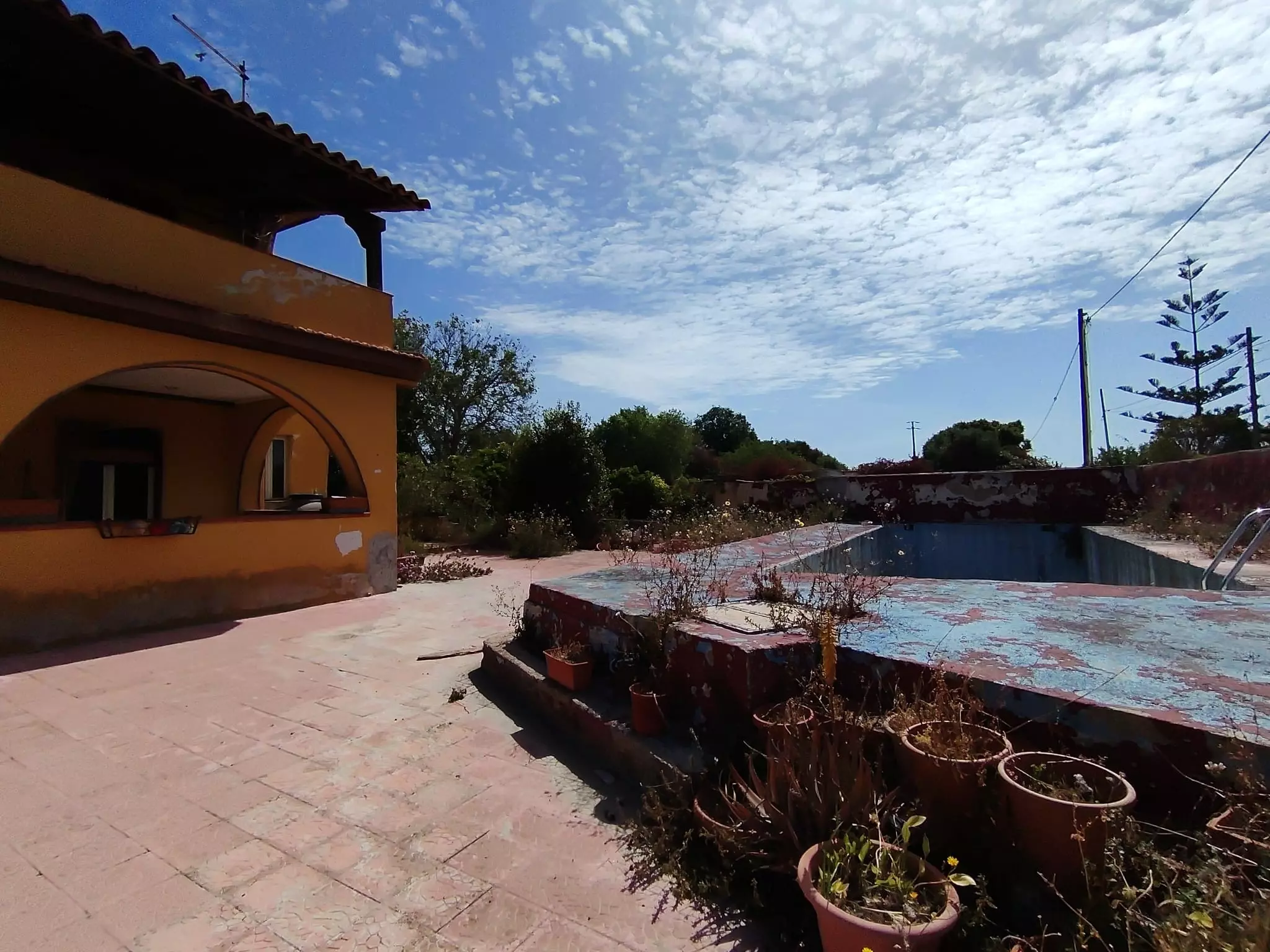 Apartment Of 120 M² With Balcony In Fanusa