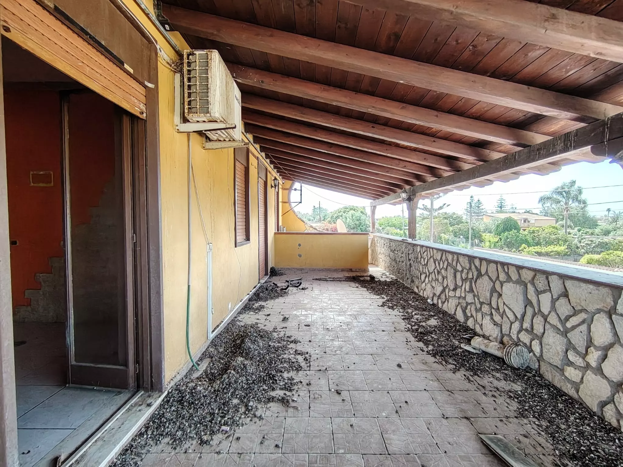 Apartment Of 120 M² With Balcony In Fanusa