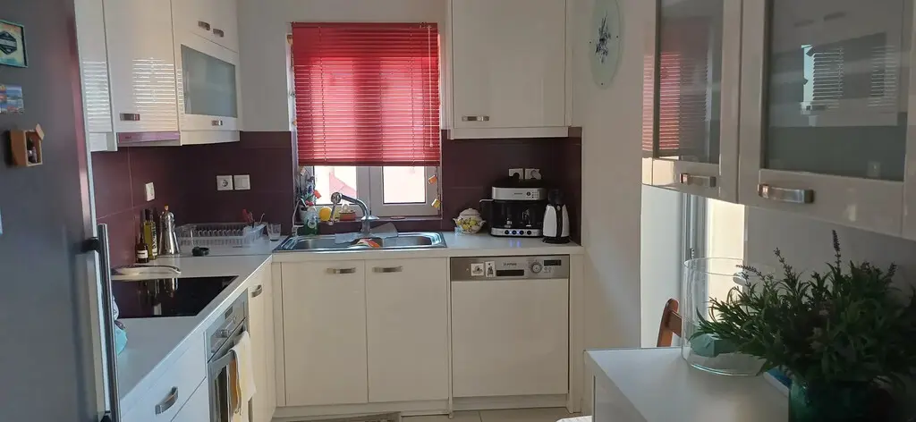 Maisonette Of 145 M² In Athens
