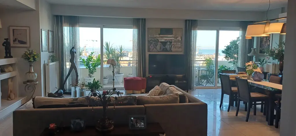 Maisonette Of 145 M² In Athens