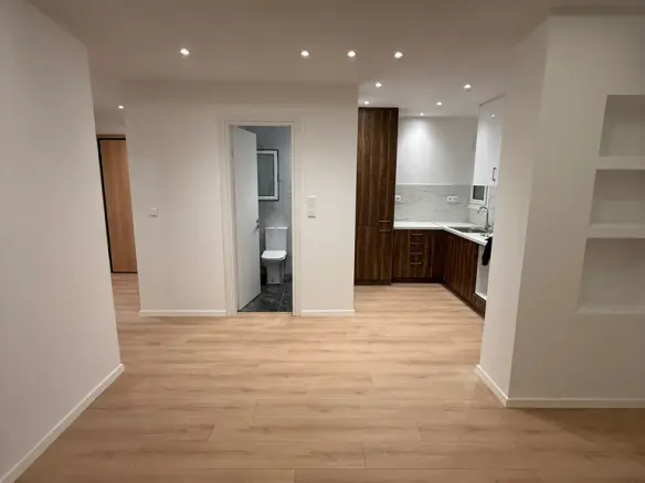 Flat Of 50 M² In Athens