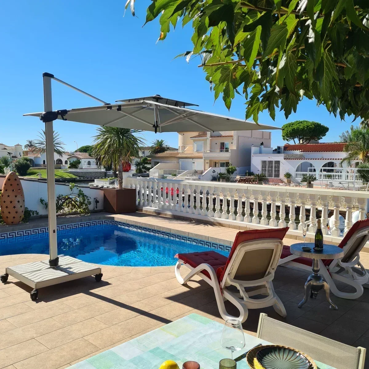 House Of 308 M² In Empuriabrava, Spain