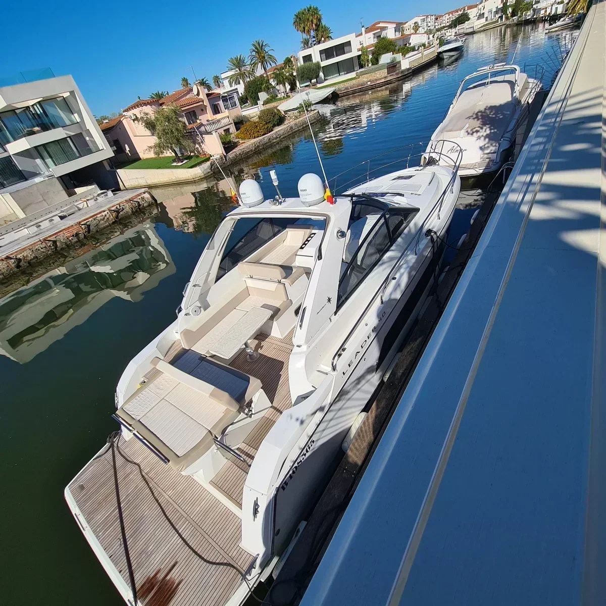 House Of 308 M² In Empuriabrava, Spain