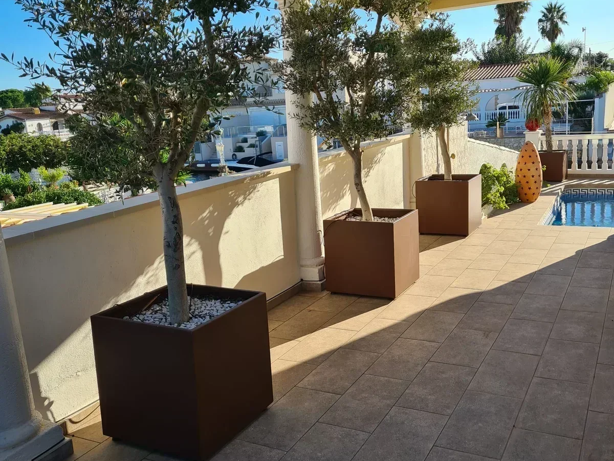 House Of 308 M² In Empuriabrava, Spain
