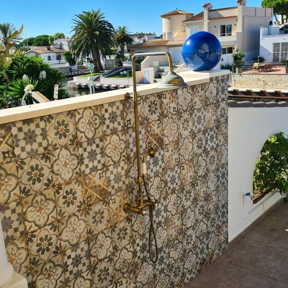 House Of 308 M² In Empuriabrava, Spain