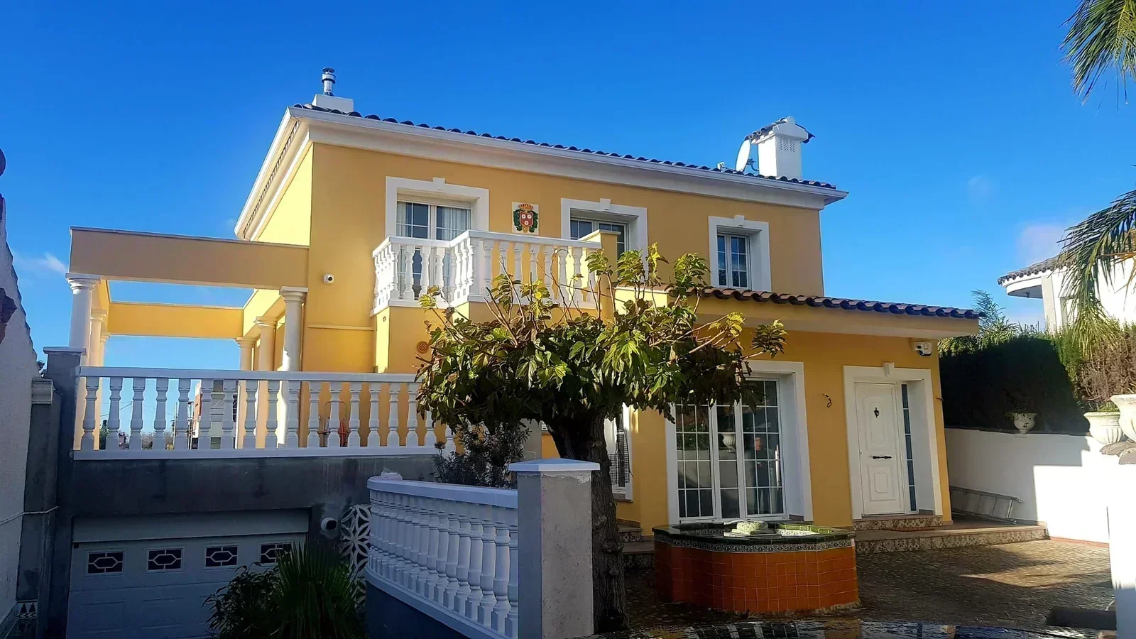 House Of 308 M² In Empuriabrava, Spain