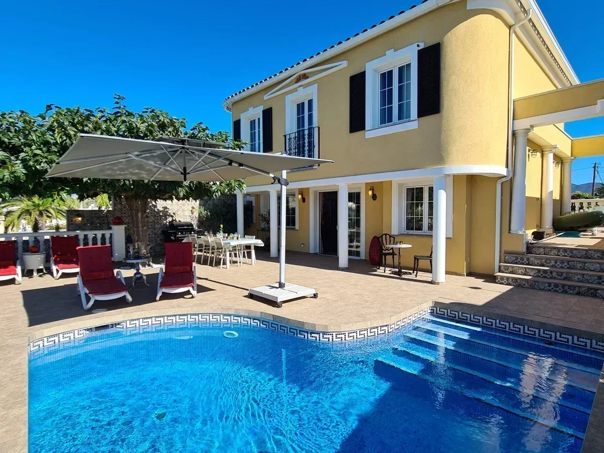 House Of 308 M² In Empuriabrava, Spain