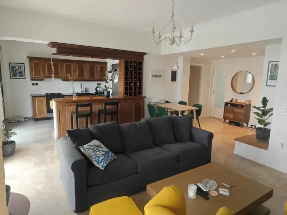 2-bedroom Flat In Ampelokipoi – Pentagon, Greece (80 M²)