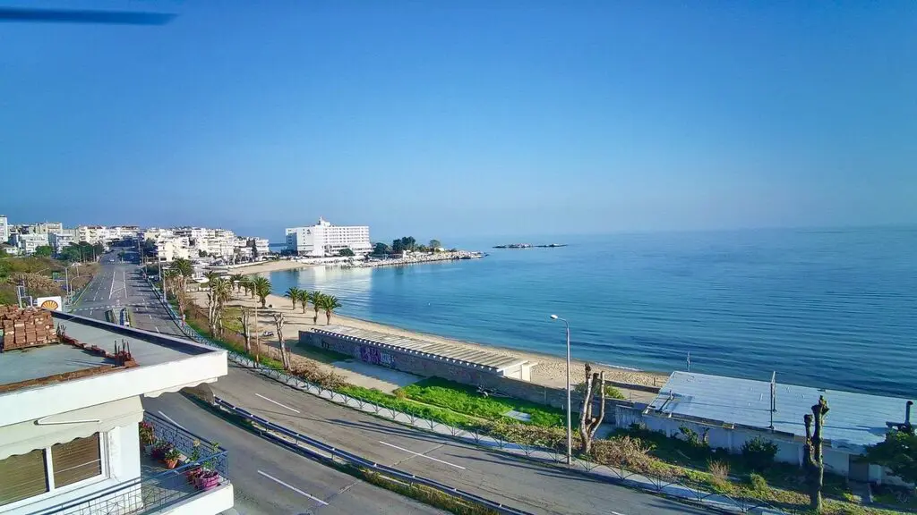 Building Of 800 M² In Kavala