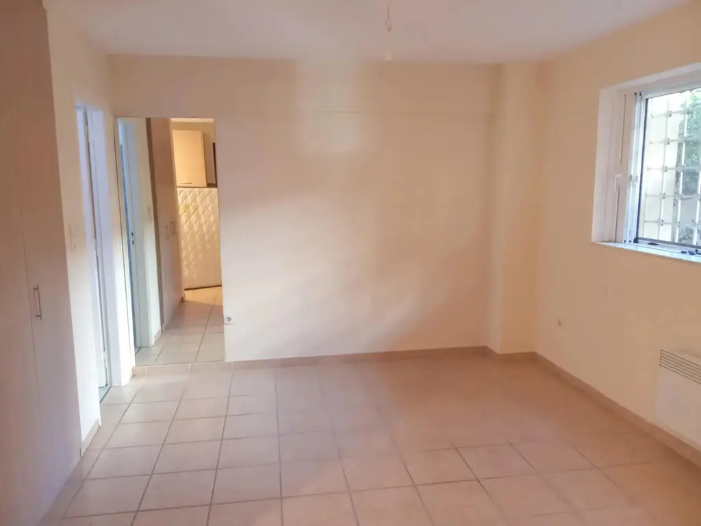 Flat Of 30 M² In Athens