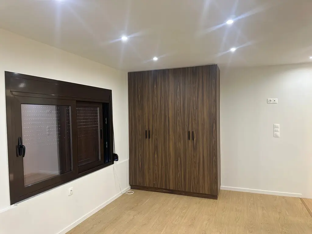 Flat Of 110 M² In Athens