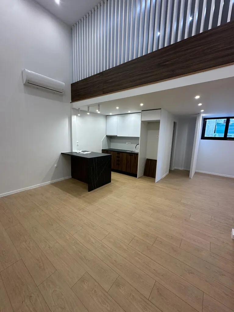 Flat Of 110 M² In Athens