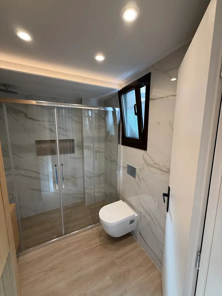 Flat Of 110 M² In Athens