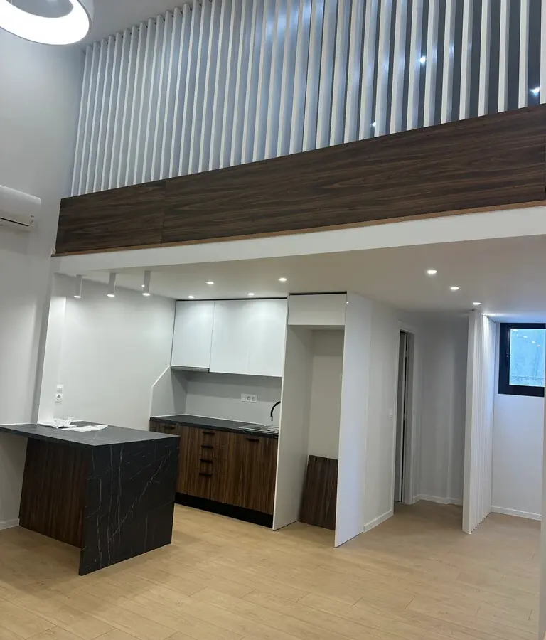 Flat Of 110 M² In Athens