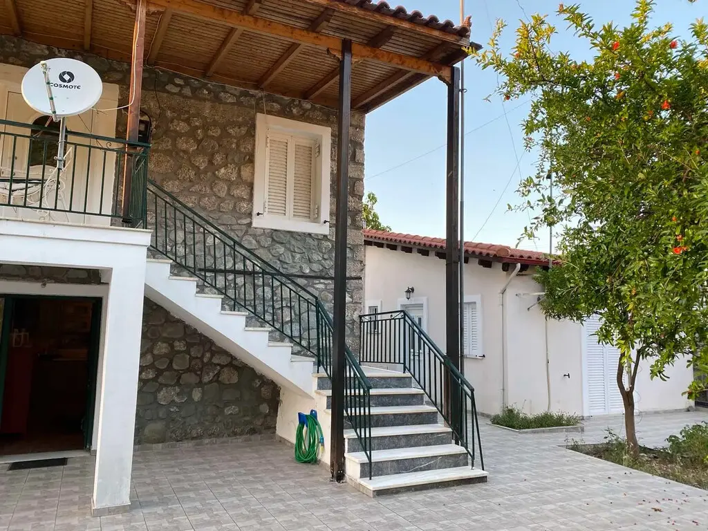 Detached House Of 220 M² In Western Peloponnese