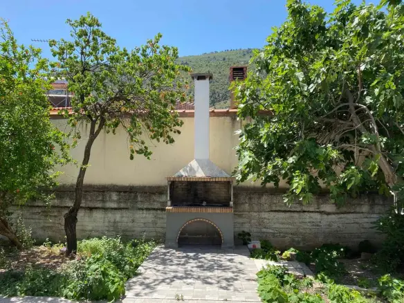 Detached House In Diakopto, Greece (220 M²)