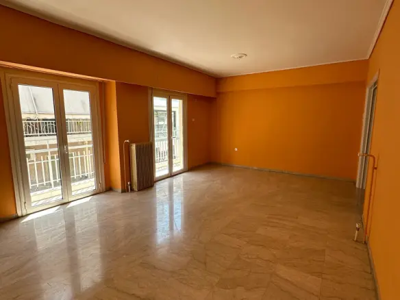 Flat Of 105 M² In Athens