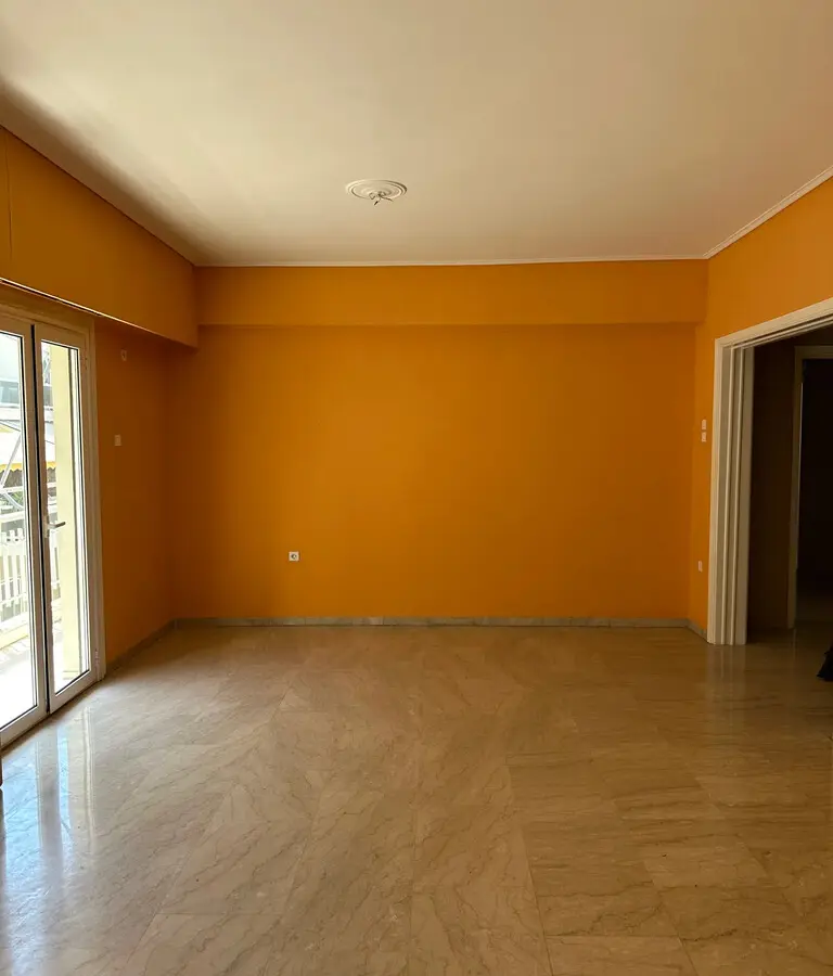 Flat Of 105 M² In Athens