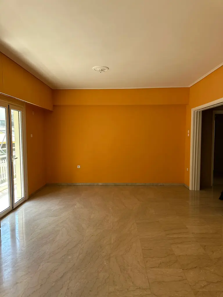 Flat Of 105 M² In Athens