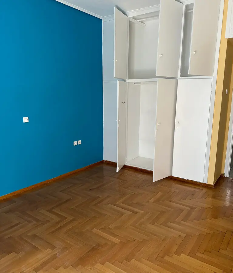 Flat Of 105 M² In Athens