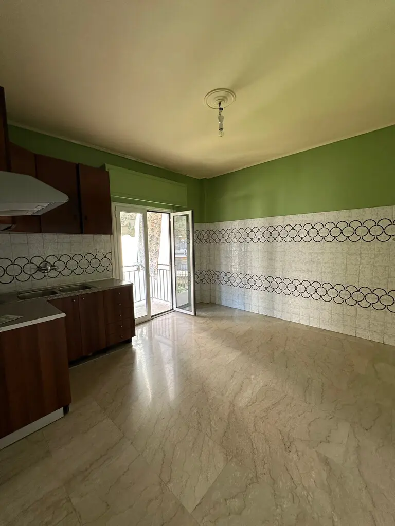Flat Of 105 M² In Athens